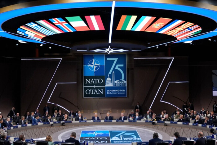 Парадоксы юбилейного саммита НАТО