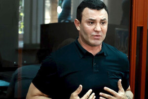 У лютому 2024 року Микола Тищенко задекларував 12,63 млн грн, які отримав від ексдружини Алли Барановської у вигляді подарунка