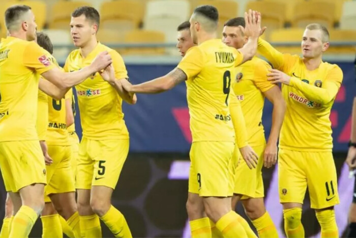 Дніпро-1 знявся зі змагань чемпіонату України з футболу