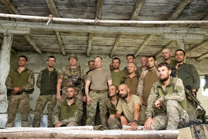 Сирський відвідав воїнів у підрозділах резерву на сході (фото)