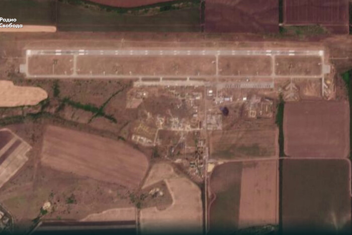 З'явилися супутникові знімки аеродрому Міллерово після атаки дронів