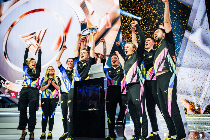 Українська кіберспортивна команда NaVi перемогла на Esports World Cup 2024