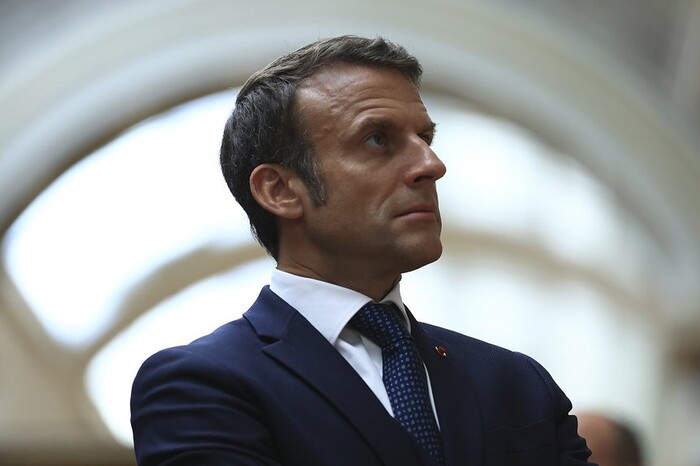 Макрон відклав призначання нового уряду Франції до середини серпня 
