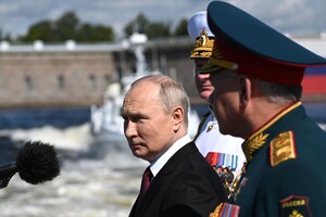 Путін на параді до дня ВМФ у Санкт-Петербурзі 
