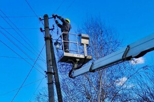 Енергетики ДТЕК повернули світло жителям п'яти районів Донеччини та Дніпропетровщини після обстрілів