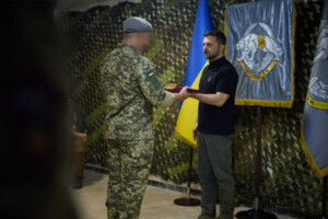 Президент відзначив воїнів державними нагородами