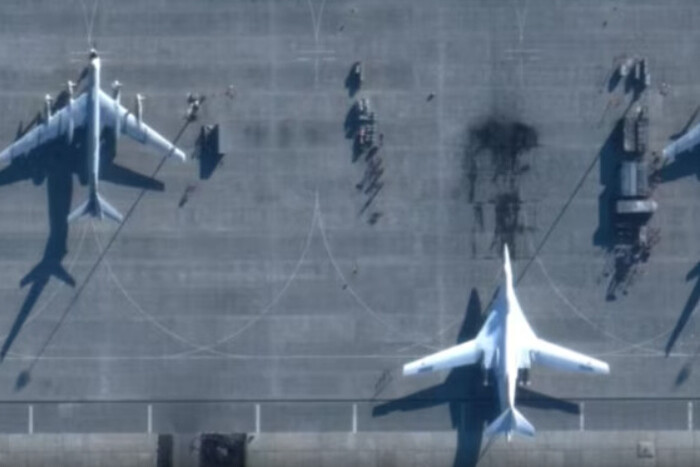 Удар ЗСУ по аеродрому «Саки»: супутники зафіксували наслідки (фото)