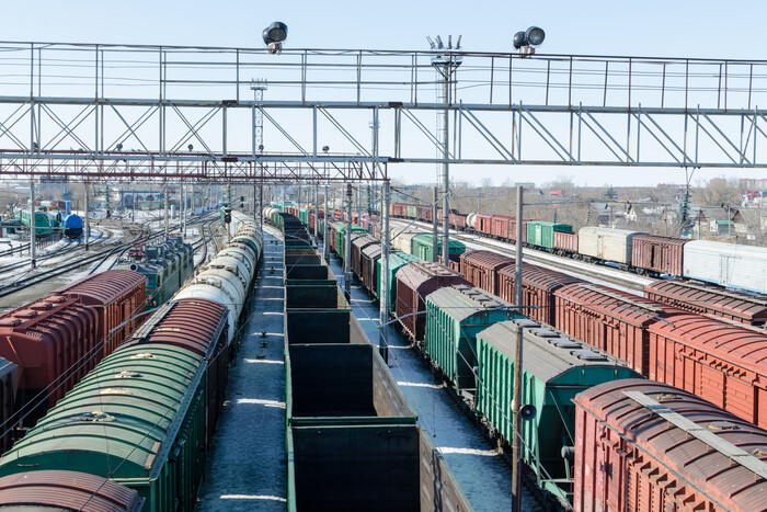 Україна має лібералізувати вантажні залізничні перевезення та знизити тариф – експерт