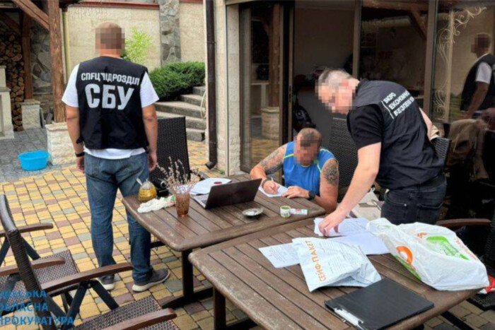 Збагатилися на закупівлях для військових: під підозрою двоє посадовців Одеської міськради