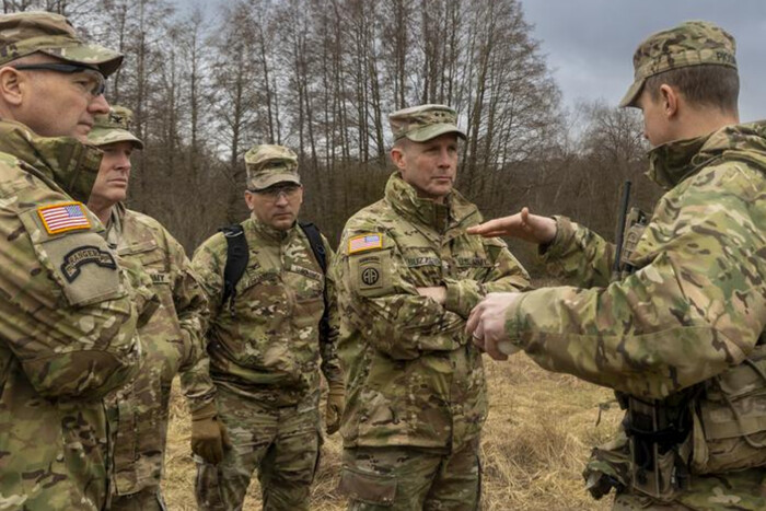 Стало відомо, хто може очолити командування США для допомоги Україні