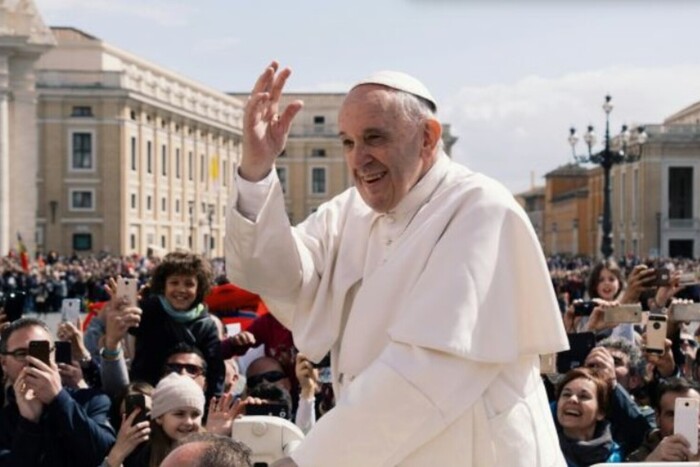 Папі Римському слід сильніше затягнути пасок? Ватикан по вуха у боргах