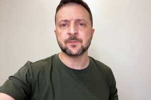 Зеленський поядкував нашим воїнам за удари по російських аеродромах, нафтопереробних заводах і логістиці