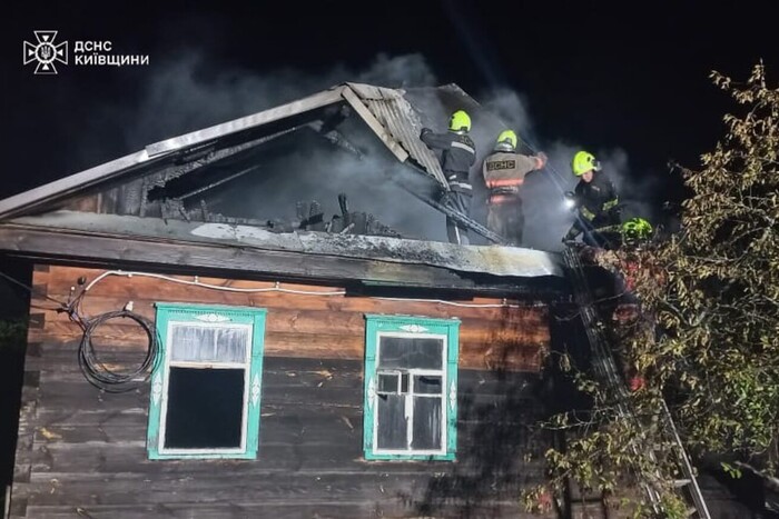 У селі на Київщині бабуся з онуком загинули в пожежі