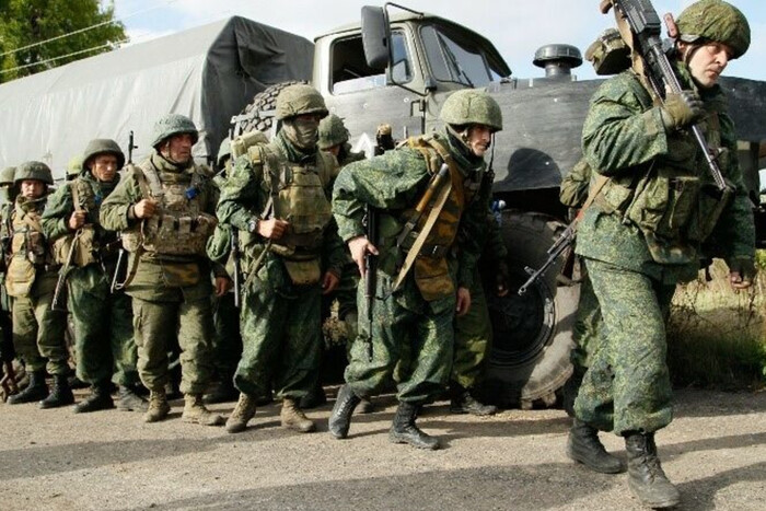 Окупанти перекидають війська з Луганщини на Харківський напрямок