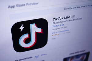 Єврокомісія заборонила програму винагород TikTok Lite у ЄС