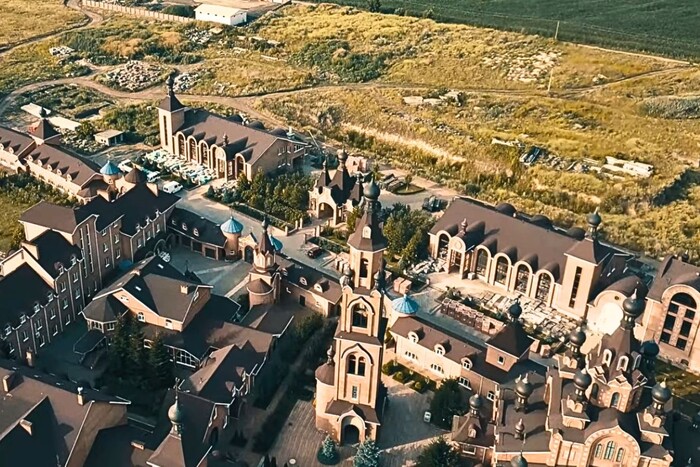 Ознаки держзради. СБУ розслідує будівництво грандіозного монастиря Російської церкви під Києвом  