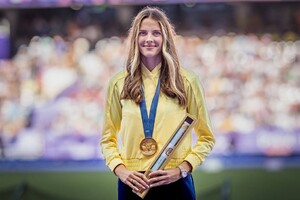 Частину грошей, які отримує кожен призер та чемпіон Олімпійських ігор, Ярослава Магучіх вирішила віддати на потреби ЗСУ