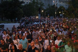 У Сербії десятки тисяч протестують проти видобутку літію