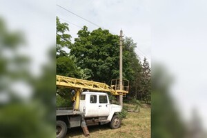 Енергетики приступають до робіт відразу щойно отримують дозвіл та доступ до місця пошкодження від ЗСУ та ДСНС