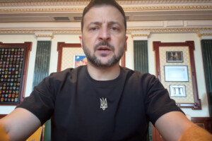 Зеленський провів паралелі між сьогоденням і  2000 роком, коли затонув атомний підводний човен РФ «Курськ»