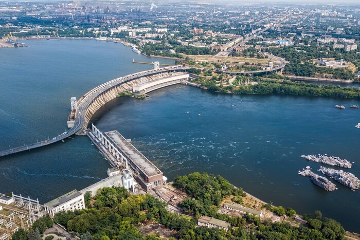 Рух Дніпровською ГЕС буде обмежено: поліція повідомила деталі