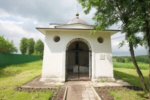 Каплиця гетьмана Петра Дорошенка, село Ярополець Московської області РФ