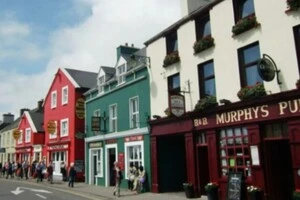 Українці в Ірландії вимушені збирати речі та переїздити