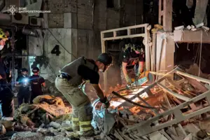 У Кривому Розі оголошено день жалоби після ракетного удару по готелю