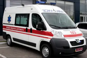 «Швидка» забрала чотирьох поранених людей до лікарні