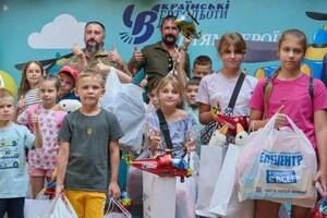 «Українські вертольоти» допомогли дітям загиблих Героїв підготуватися до школи