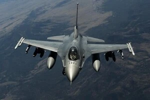 В Украине разбился американский истребитель F-16: детали от The Wall Street Journal