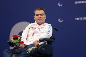 Український плавець Антон Коль завоював перше срібло на Паралімпійських іграх-2024