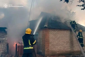 Нічна атака дронів на Дніпропетровщину: п'ятеро поранених 