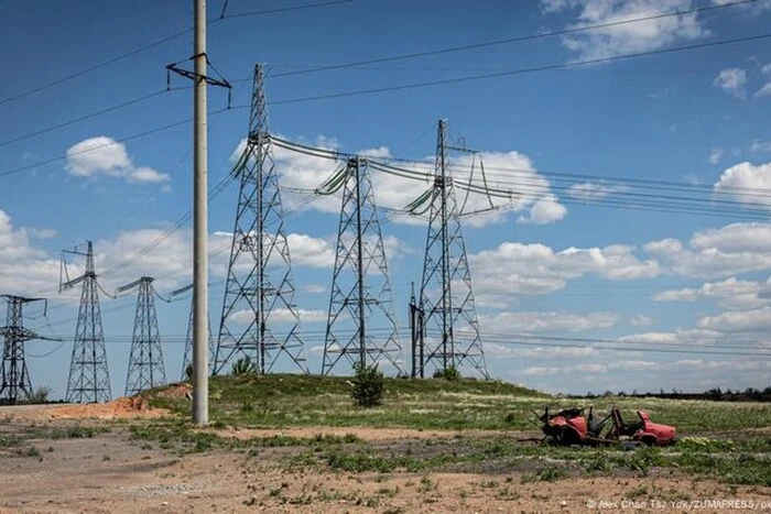 «Укренерго» повідомило, чи будуть відключення у понеділок