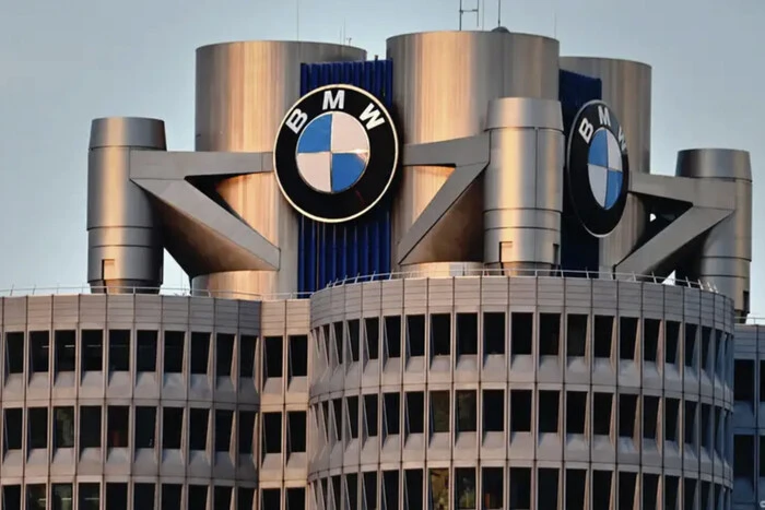 BMW відкликає понад мільйон автівок через проблеми з гальмами