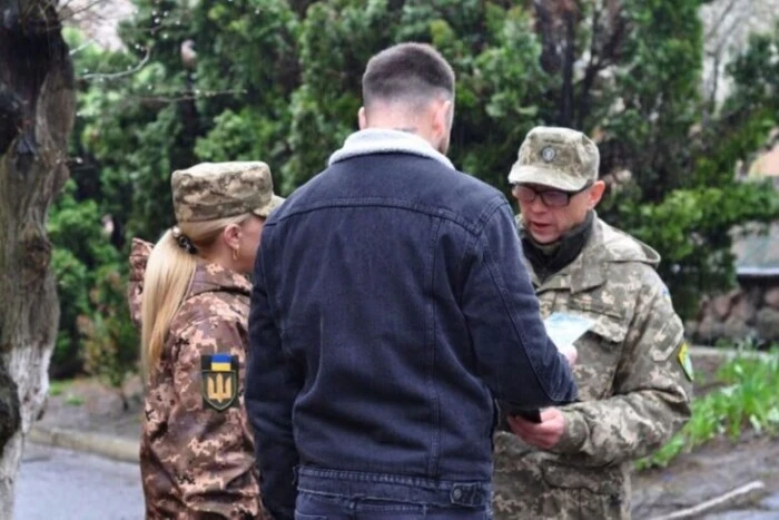 ТЦК мобілізувало чоловіка, який мав бронювання: що вирішив суд