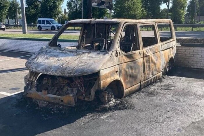 Російські куратори, що наймали паліїв автівок в Україні, змінюють профіль