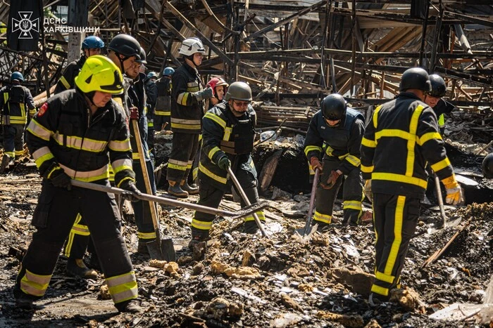 Окупанти застосували тактику подвійного удару по Боровій: є загиблі та руйнування