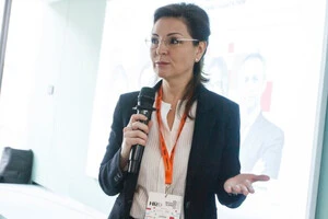 Глава Нацагентства по вопросам госслужбы Наталья Алюшин рассказала, что ежегодно количество молодых специалистов на государственной службе сокращается