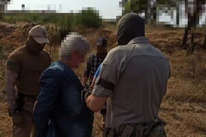 Щоб отримати геолокації для атак, російська спецслужба дистанційно завербувала 63-річного одесита, який погодився на співпрацю в обмін на гроші