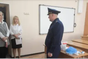 У Челябінську школяр з молотком напав на однокласників, одна дитина у критичному стані (відео)