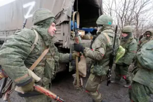 Звозили зброю КамАЗами: партизани в Донецькій області знайшли склад росіян із боєприпасами