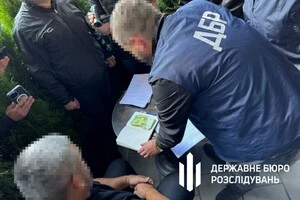 ДБР викрило посадовця Мін’юсту, який за хабарі змушував працювати в'язнів