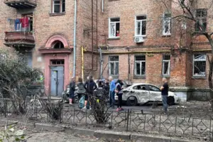 На місці події продовжують працювати поліцейські