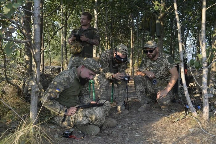 Підполковник ЗСУ заявив, що необхідно мобілізувати держслужбовців 