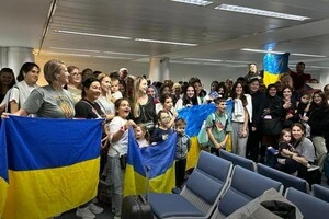 Україна евакуювала 134 своїх громадян з Лівану