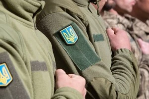 Для оформлення всіх виплат заявникам потрібно звернутися до посольства України в країні проживання