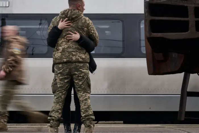 Екснардеп, який воює, розповів, як можна вирішити проблему демобілізації