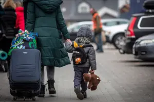 Народна депутатка каже, що масовий виїзд дітей з України викликає занепокоєння