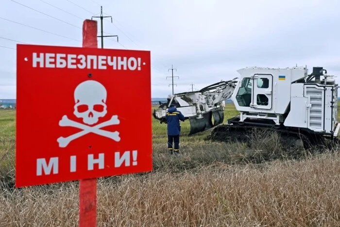 Кабмін дозволив військовим утилізувати боєприпаси прямо на місцях розмінування